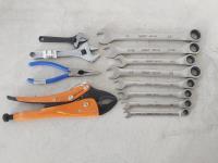 Qty of Gray Tools