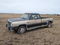 1992 Dodge Ram 350 2WD Extended Cab Dually Pickup Truck