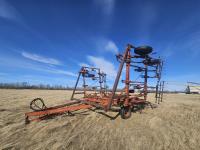 Co-op Implements 31 Ft Field Cultivator