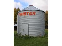 Twister 14 ft 4 Ring Flat Bottom Bin