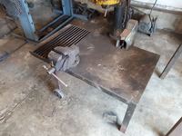    Metal Work Bench with 2 Vises