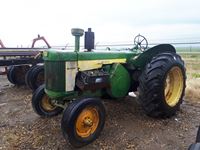    John Deere 830 Tractor