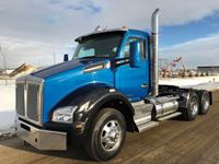 2016 Kenworth T-880 T/A Daycab Highway Tractor