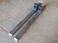 Pair of 4000 Lb Heavy Duty Clamp-on Bucket Forks
