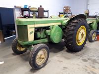 John Deere 820 Vintage Tractor