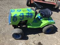    Green Lawn Tractor (non runner)