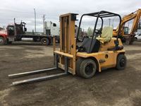  Tow Master  Forklift