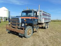 1979 Ford 9000 T/A Grain Truck