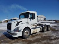 2004 Volvo  T/A Cab Highway Tractor