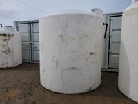    2000 Gallon Plastic Water Tank