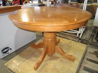    Oak Pedestal Table