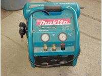    Makita Electric Air Compressor