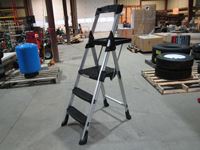    Three Step Platform Ladder