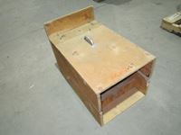    Wooden Trap Box w/Trap