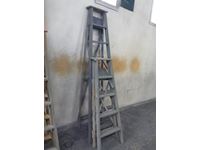    (2) Step Ladders