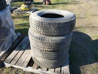    (4) Hankook Dyna Pro 235/75R15 tires