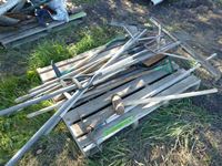    Pallet of Garden and Hand Tools