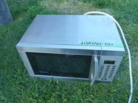   Dandy Microwave & Bravetti Toaster Oven