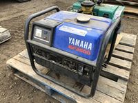  Yamaha EF 2500 Gas Powered Generator