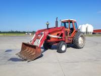 1975 Allis Chalmers 7040 2WD Loader Tractor