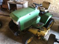 John Deere 455 Lawn Tractor (Parts Only)