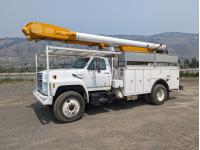 1993 Ford F800F S/A Day Cab Bucket Truck