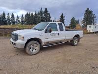 2005 Ford F-350 4X4 Extended Cab Pickup Truck