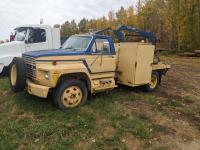 1981 Ford F600 S/A Day Cab Flat Deck Truck