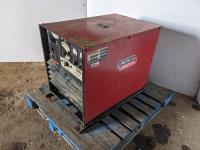 Lincoln Ideal Arc DC400 Electric Welder