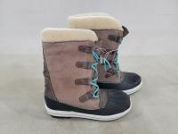 Womens Size 4 Winter Boots