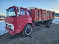 1972 GMC 6500 S/A Cabover Grain Truck