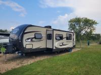 2015 Forest River 282BHIS Heritage Glen 33 Ft T/A Travel Trailer