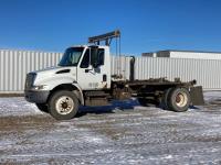2004 International 4400 S/A Day Cab Roll Off Truck