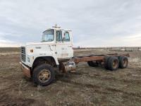 1988 Ford L8000 T/A Day Cab Cab & Chassis Truck