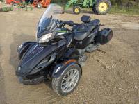 2013 Can-Am Spyder ST Trike