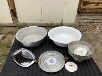 (2) Bowls, (2) Plates & Milk Filter