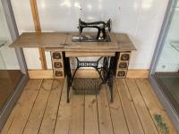 Singer Sewing Machine On a Stand 