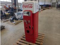 Vendo 44 Coca Cola Machine